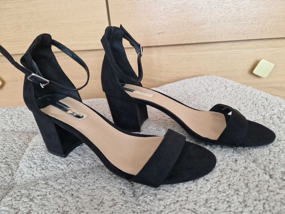 Dorothy Perkins Sandałki na Obcasie r.38.5