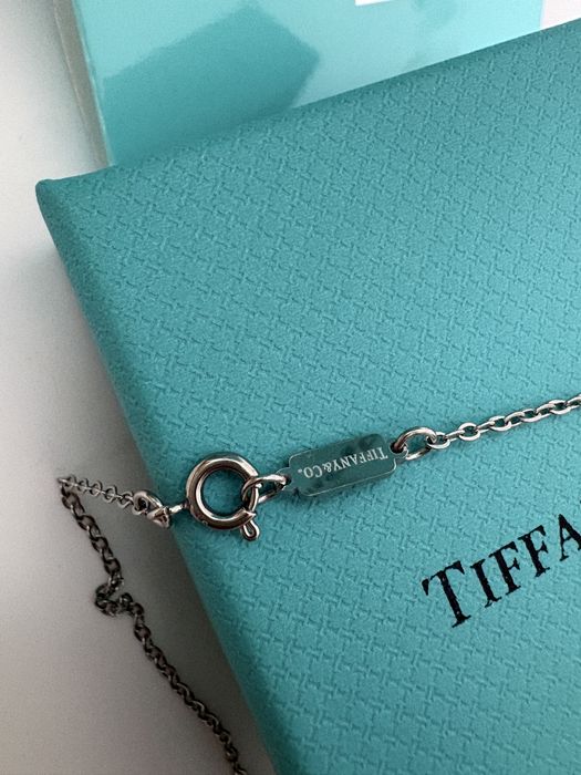 Colar Tiffany & Co prateado