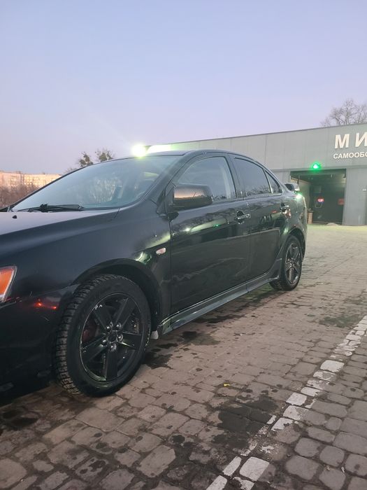 Mitsubishi lancer 10