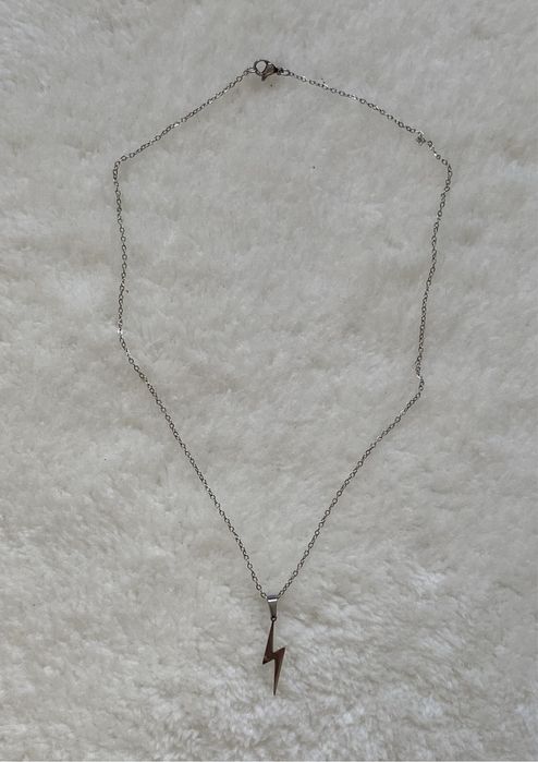 Nowy srebrny naszyjnik z błyskawicą – stal nierdzewna | SHEIN