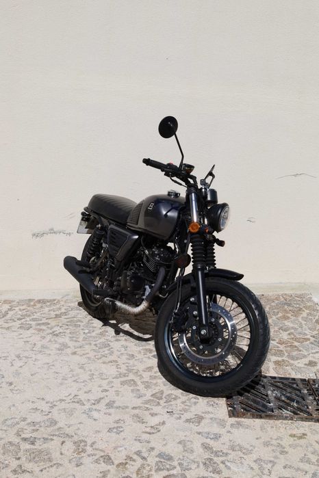 Bluroc Legend 125 Café Racer 2021 – 10.100 km – Estado impecável