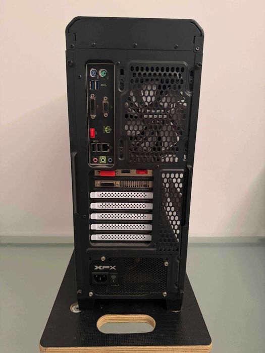 Gaming Computer with Monitor64730002488194121