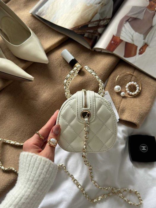 Chanel Mini Classic Bowling Bag Cream/Кремова мінісумка Шанель