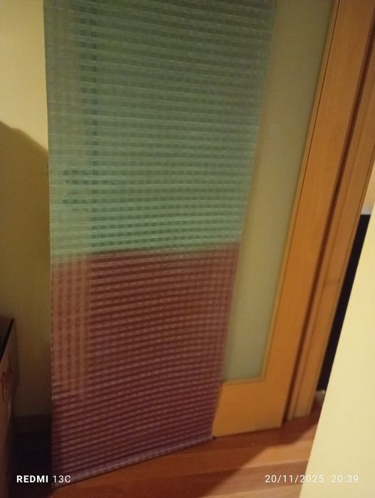 Estores mais restos de tecido