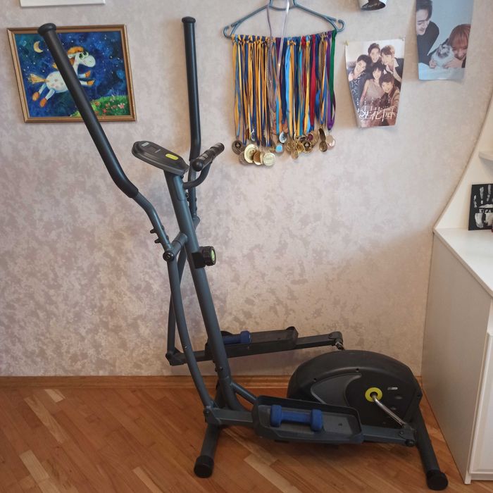 продам майже новий орбітрек