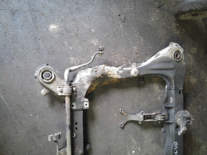 Volvo S80 V70 2.9 Benzyna Sanki Wózek Belka Kołyska Przód