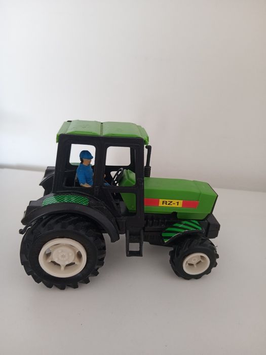 Brinquedo Trator RZ-1