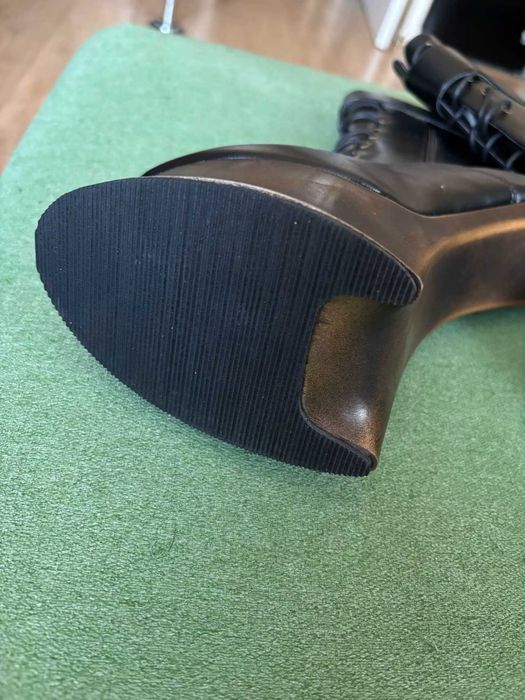 Kozaki na platformie sznurowane czarne