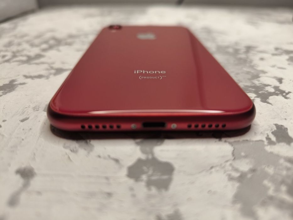 iPhone XR 64 GB  RED