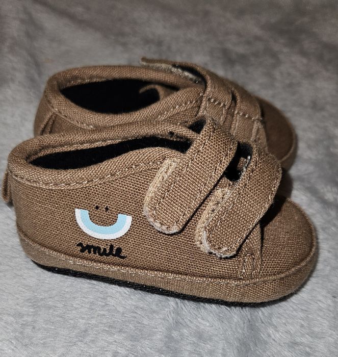 Butki niechodki 2 pary rozm. 17