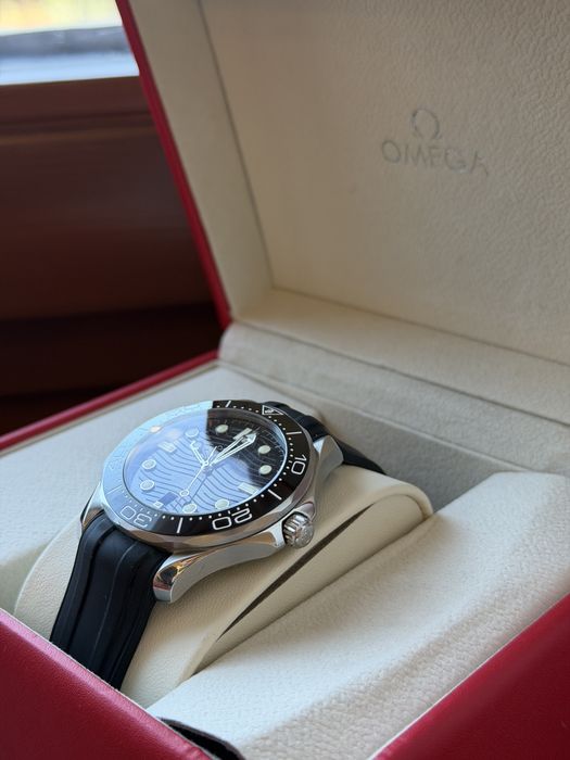 Omega Seamaster Diver 300M — чоловічий механічний годинник