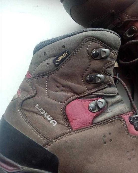 26,5 см. трекинговые кожаные ботинки lowa gore-tex. оригинал.