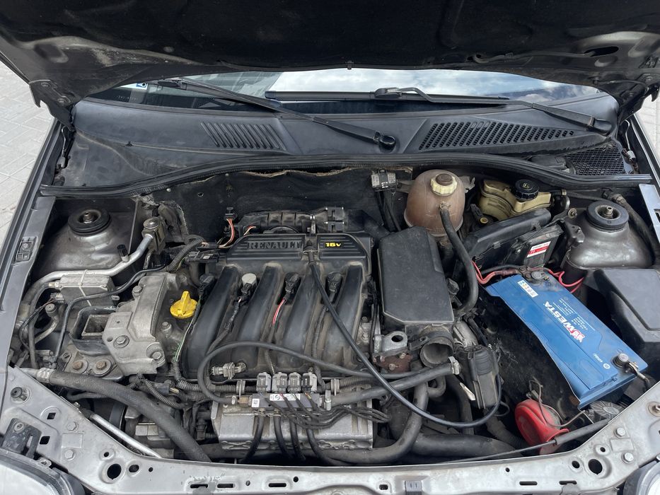 RENAULT CLIO SYMBOL 2001г 1.4 газ/бензин