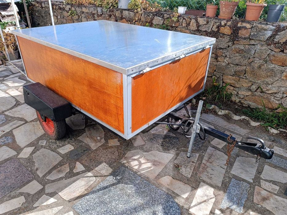 Atrelado para automóvel