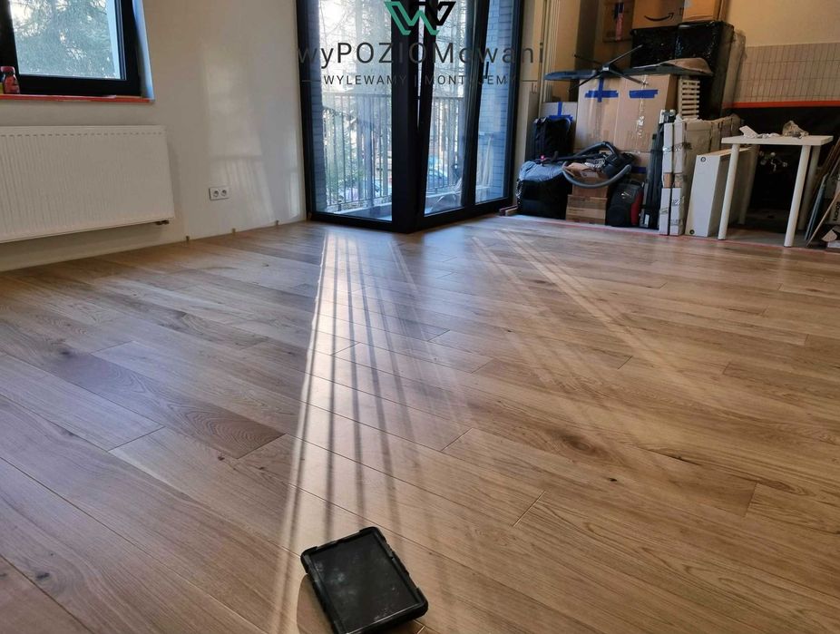 Montaż paneli LVT | winylowych | na klej | Berry Alloc | parkiety