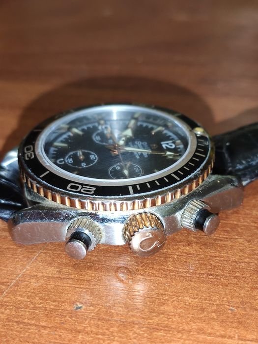 Продам часы omega