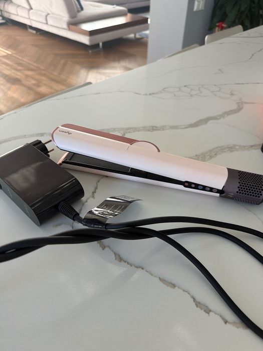 Випрямувач для волосся Dyson