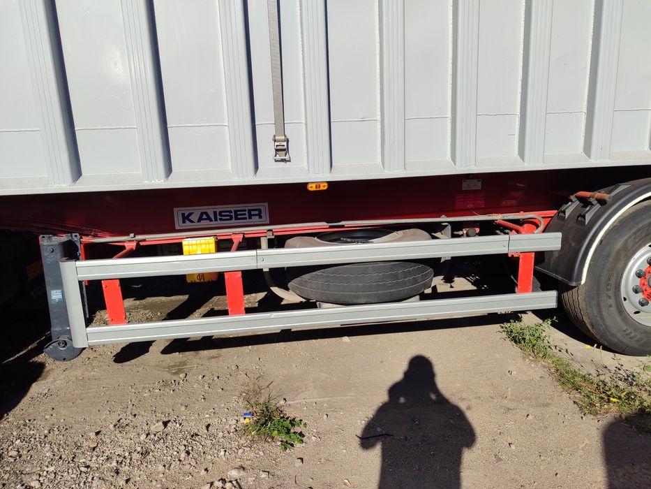 Самосвал зерновоз