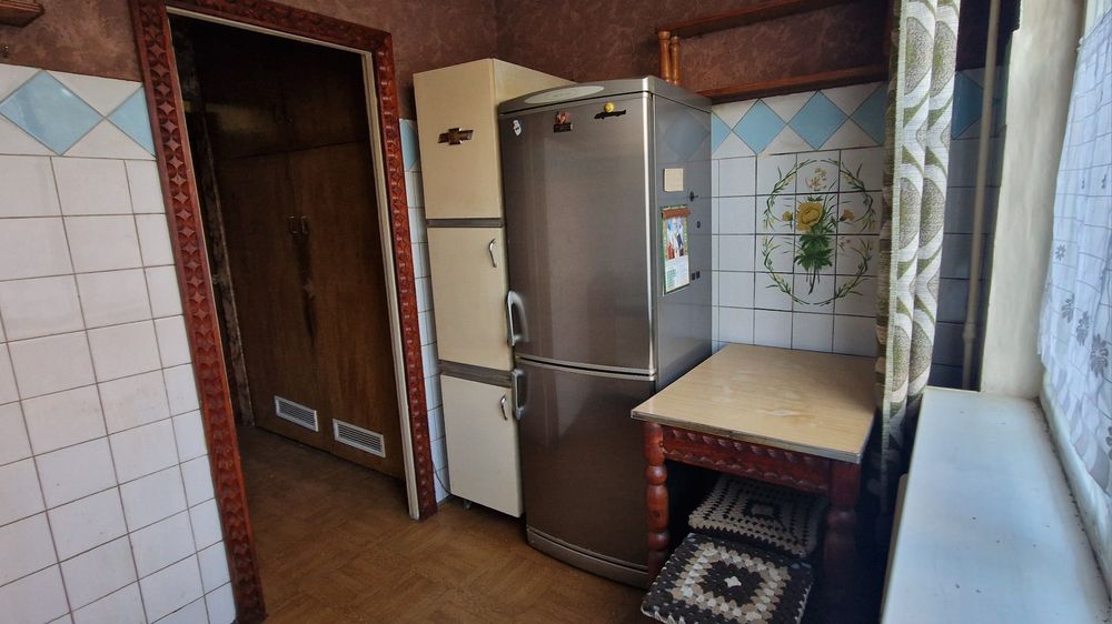 Продам 2к  квартиру від власника в Дніпровському районі, проспект Воскресенський, 50.