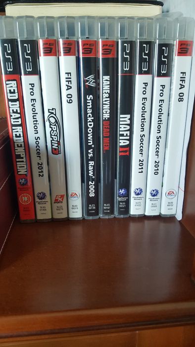 Playstation 3 + 2 Comandos + 10 Jogos