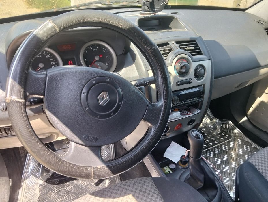 Vendo carro megane 2004