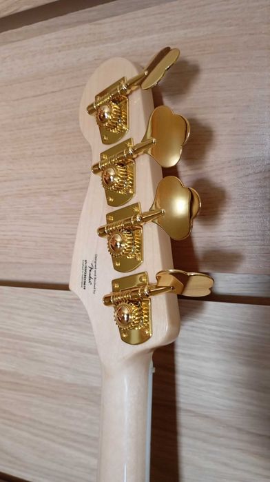 Squier P Bass Gold aniversário 40 anos