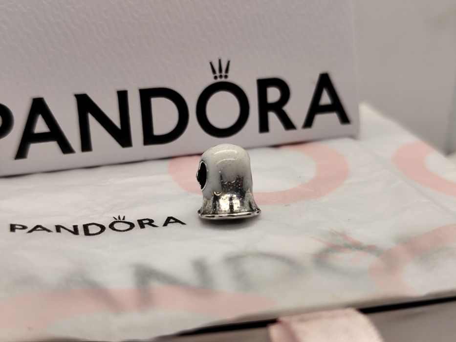 Conta fantasma da Pandora brilha no escuro