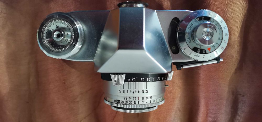 Máquina fotográfica contaflex