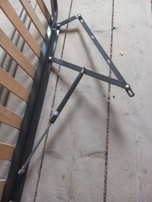 Stelaż metalowy do łużka