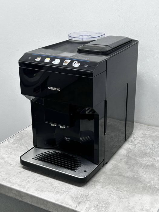Кавомашина Siemens EQ.500 зернова автомат 1500Вт гарантія з Європи