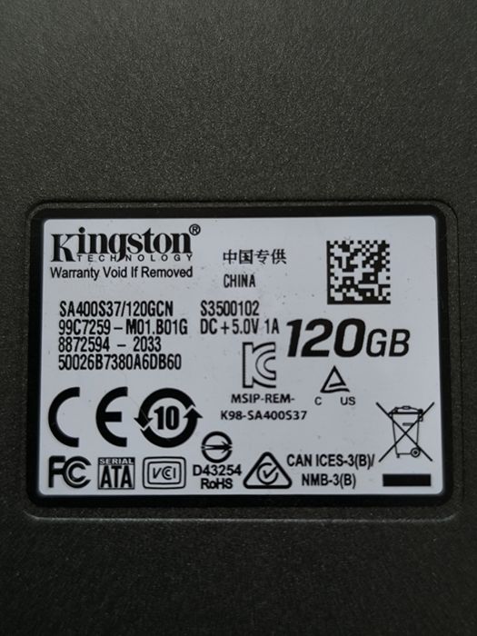 Процесор, материнська плата, SSD, оперативна пам'ять.