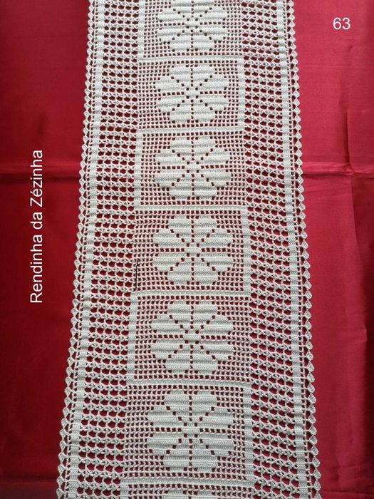 Centro de mesa em crochê artesanal NOVO