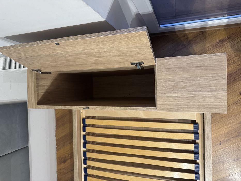 Łóżko wraz z materacem 90*200