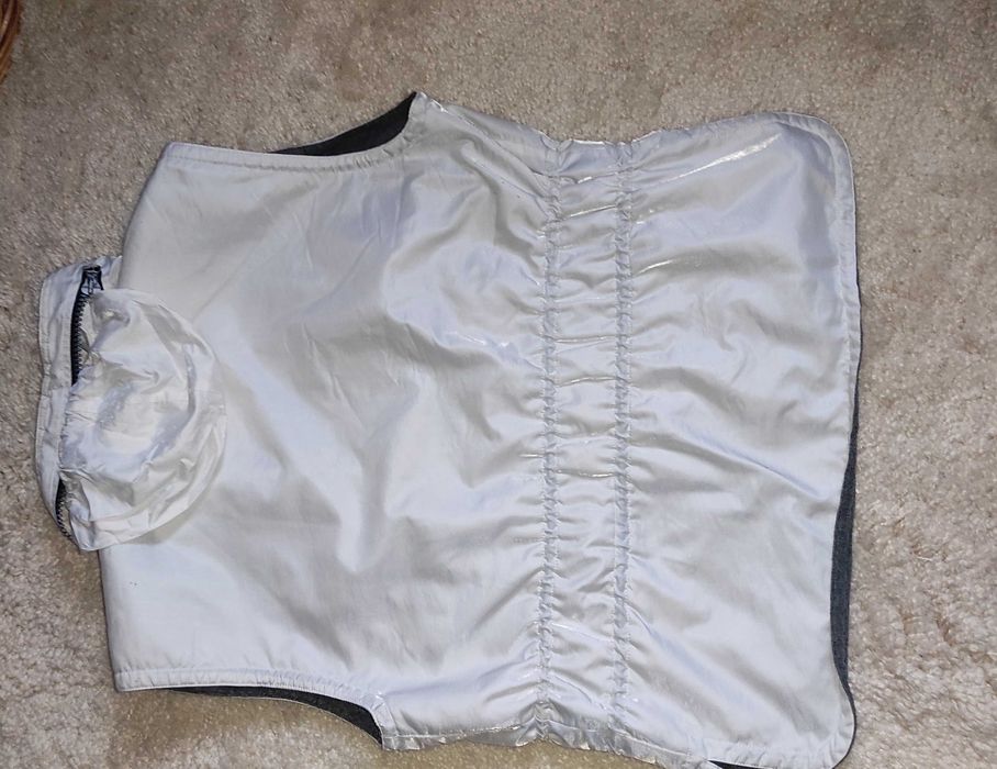 Продам.  безрукавку