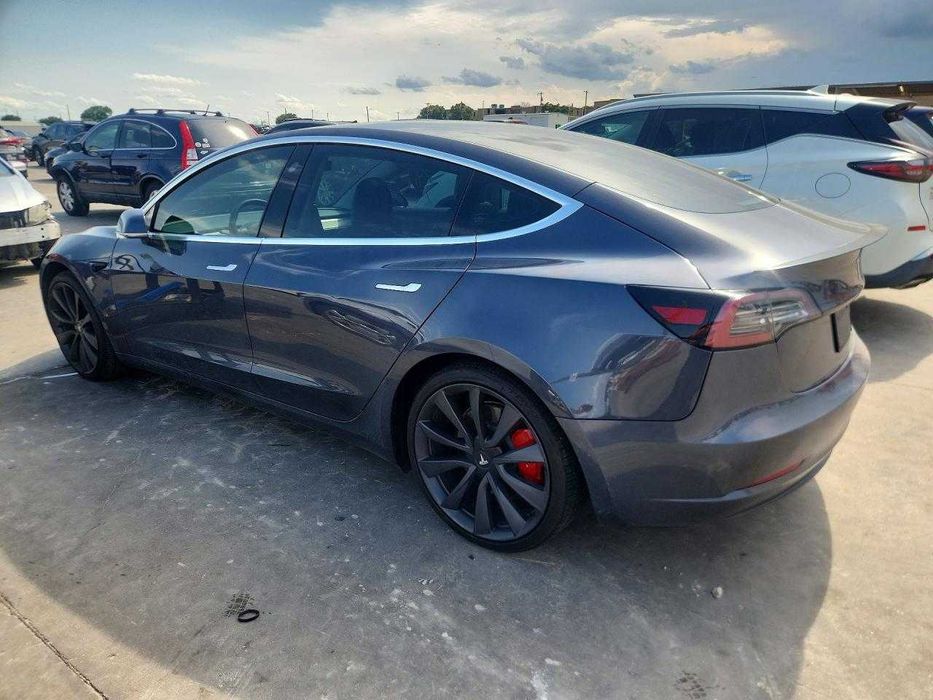 Tesla Model 3 2020.