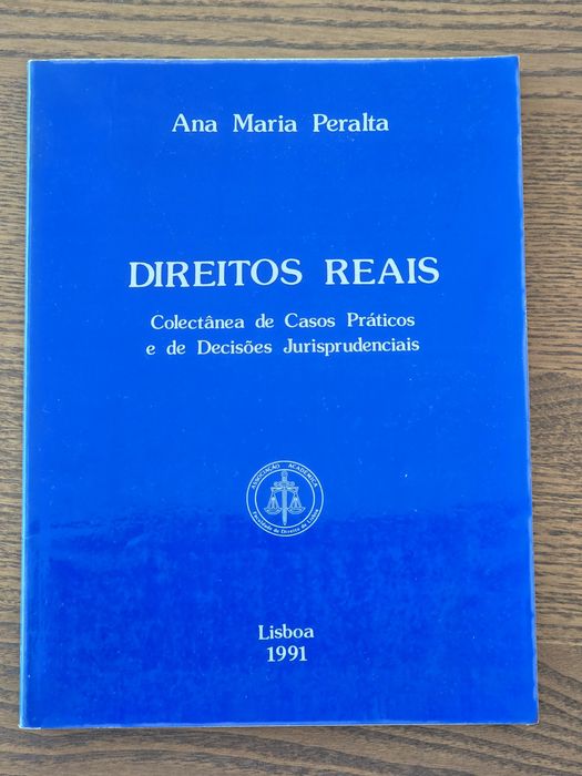 Livros jurídicos / Direito / 1 = 5€ / 10 = 40€