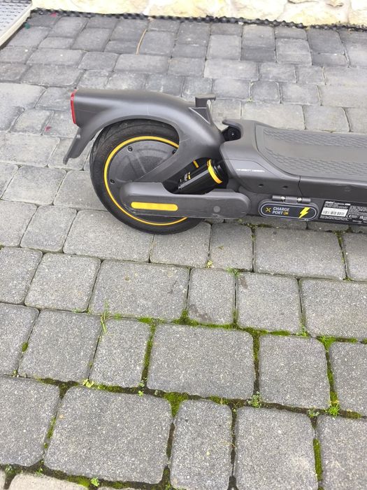 Hulajnoga  Ninebot Segway Max  G 2 D