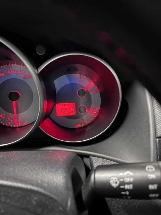 Mazda 3 1.3 Gasolina – Inspeção feita, IUC pago, pneus novos