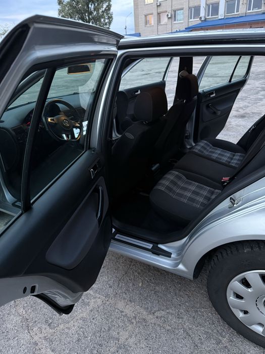 Продам Гольф 4 2003 року