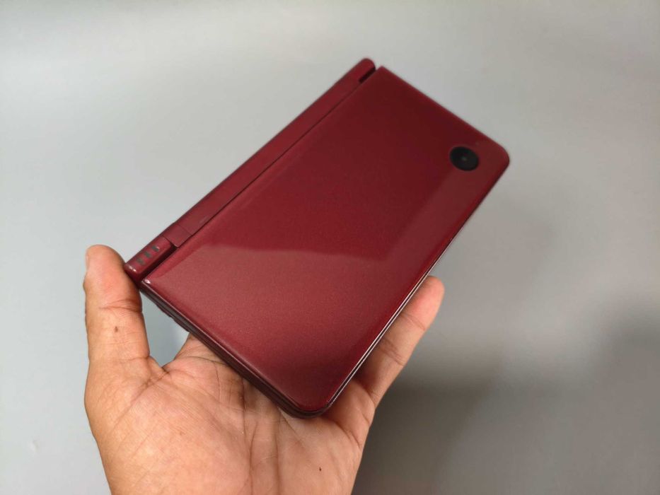 Nintendo DSI XL Vermelho