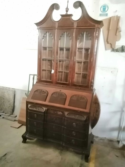 Móvel papeleira estilo inglês