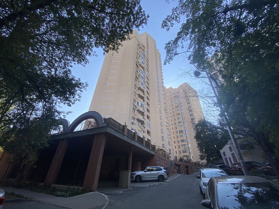 Без Комиссии 3-к, второй свет, ул Урицкого 18, Липковского, метро