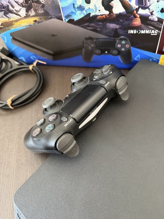 PlayStation 4 Slim 500GB – Estado Imaculado | Caixa Original