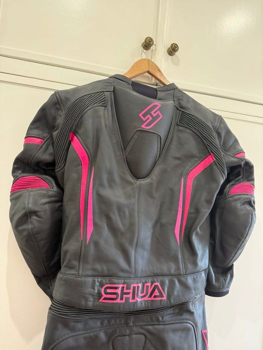 Fato motard de mulher