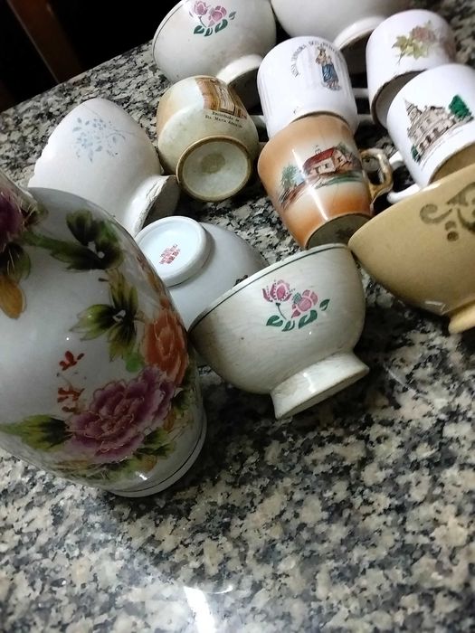 Peça decorativa LIMOGE com numeração entre outras coisas