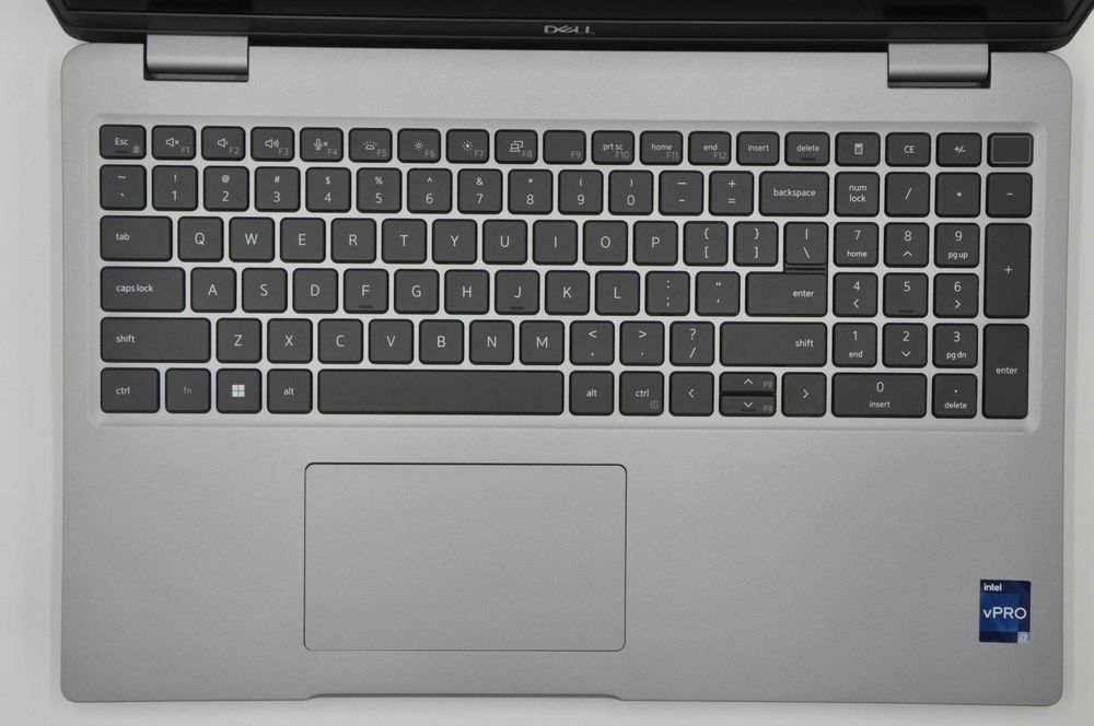 Dell Latitude 5540 i7-1370P 5.2GHz 16GB RAM DDR5 256GB SSD FHD Гарантія