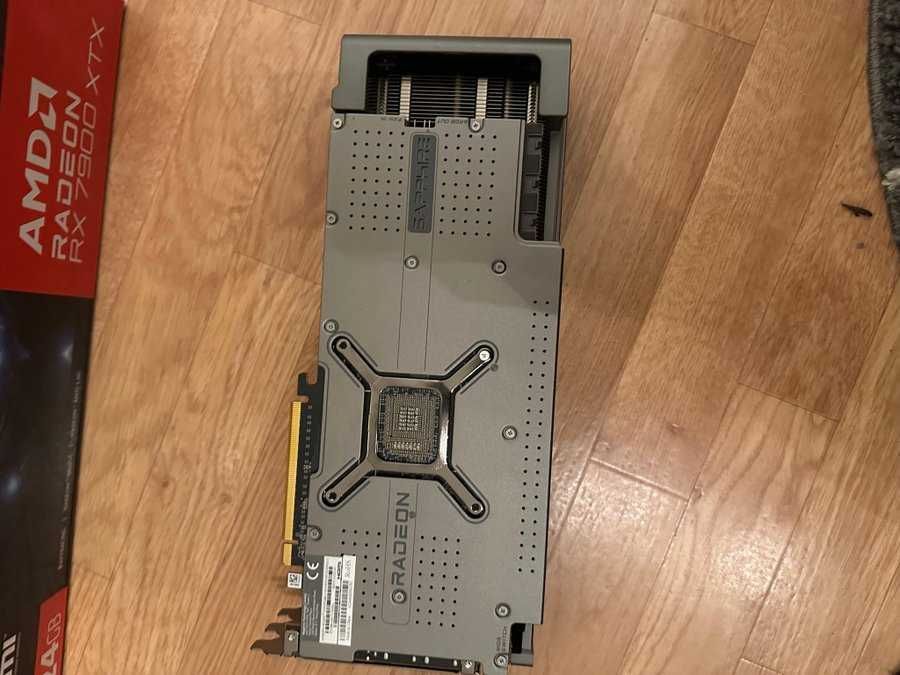 Sapphire Nitro+ AMD Radeon RX 7900 XTX 24GB