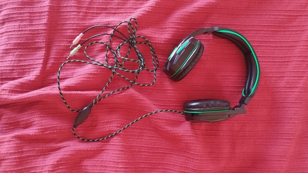 Headphones com 2 Cabos (Micro e Som)