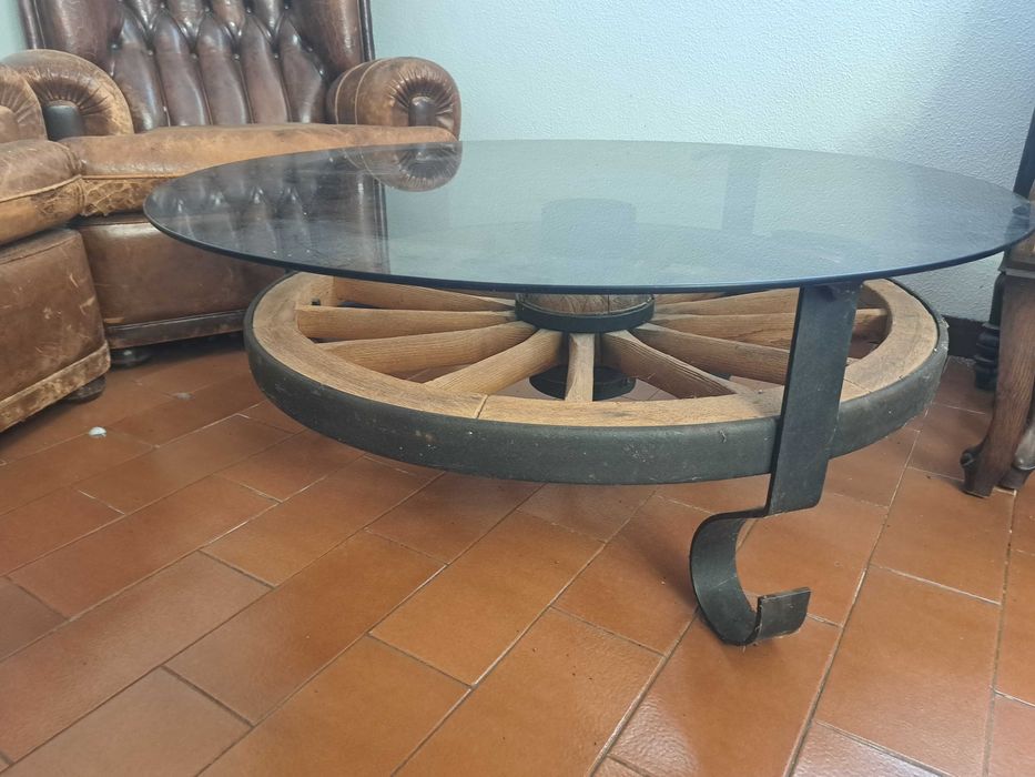 Mesa rustica em madeira