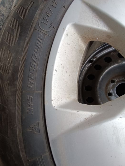 Opony zimowe RAM 265/70r18